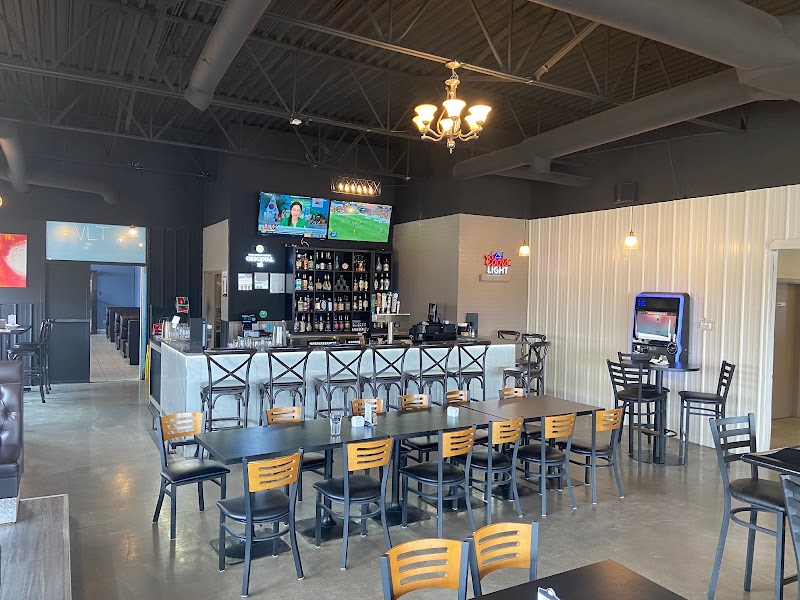 David's Restaurant & Lounge